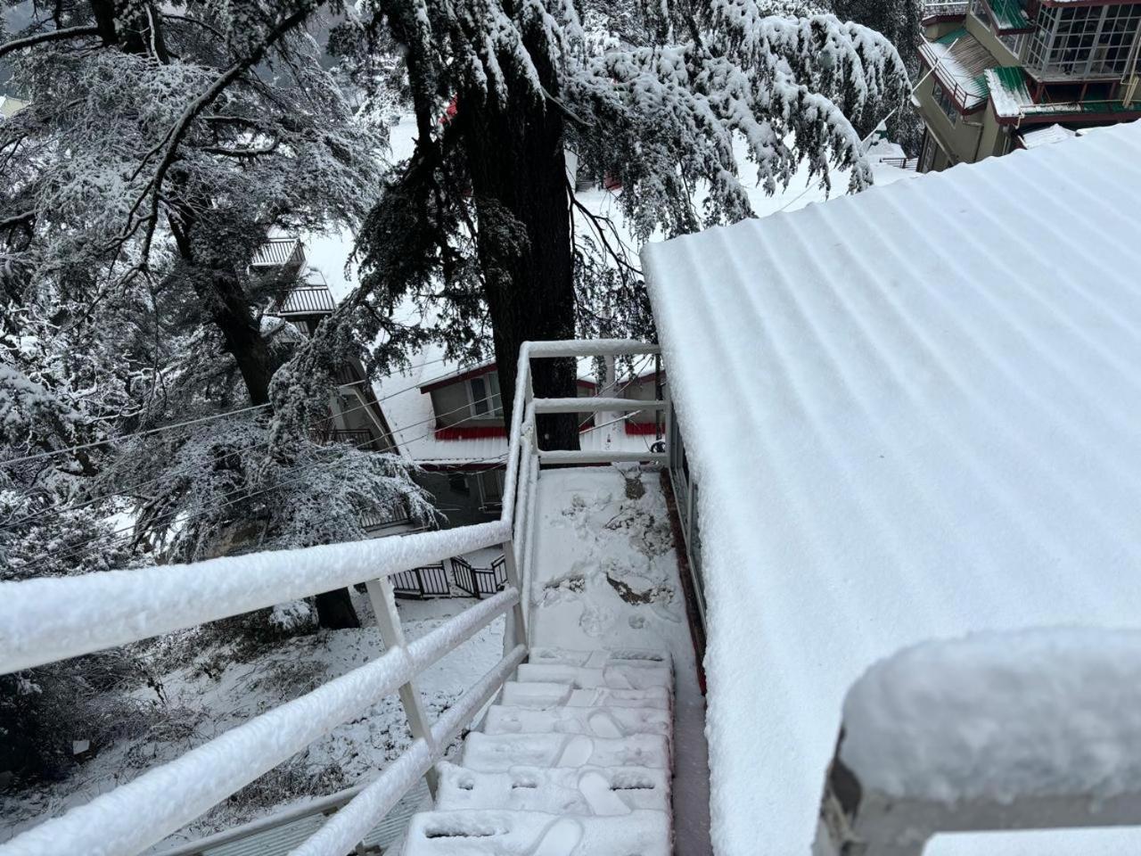 Hotel Jakhu Heights Shimla Zewnętrze zdjęcie